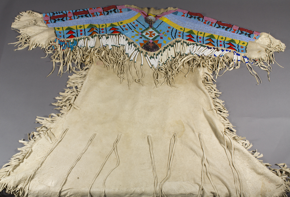 beaded buckskin dress Miscellaneous, Doll, Plains, Buckskin Dress with Beading, Vintage Mid-Century, 546